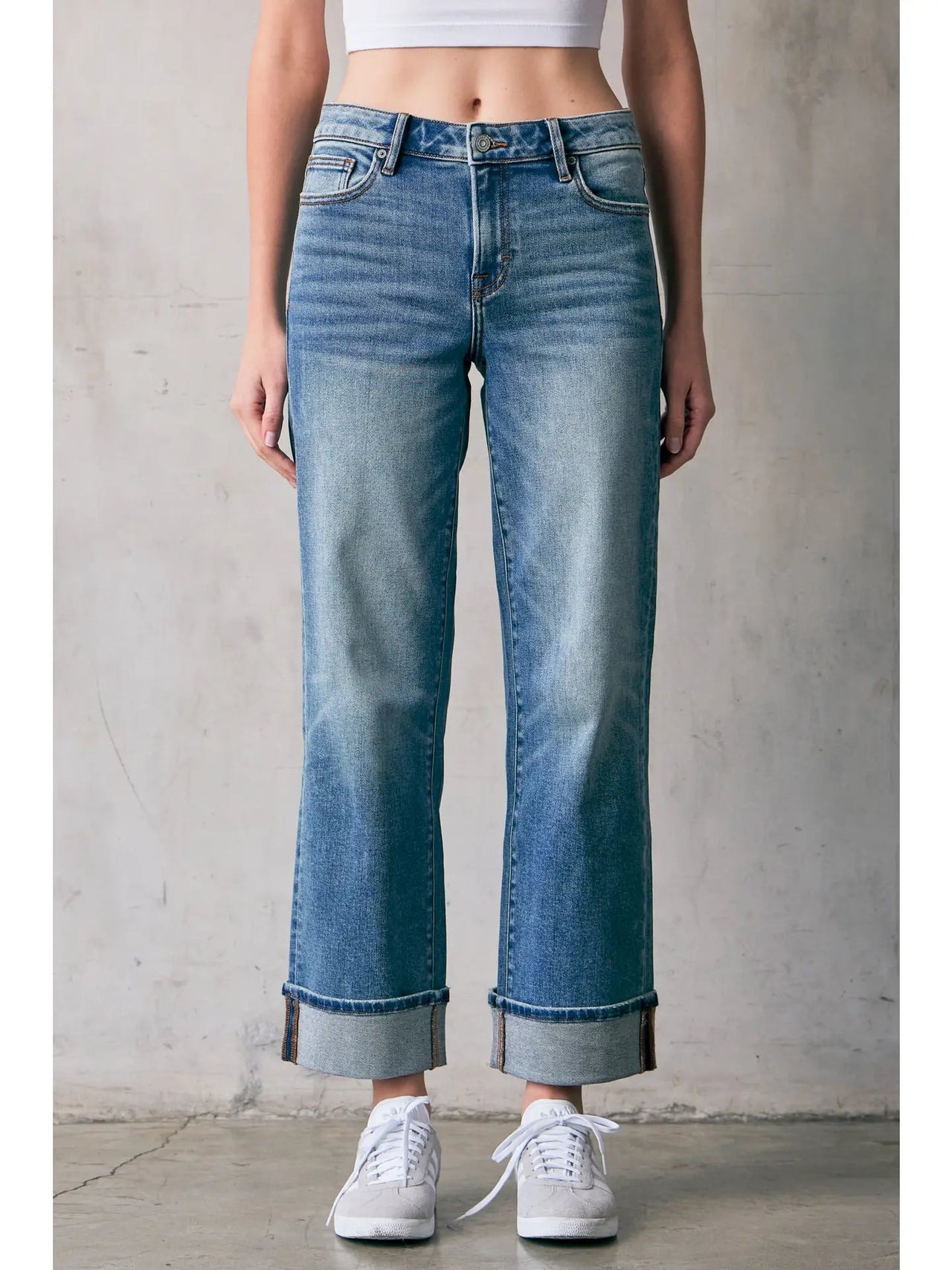28" Mid Rise Classic Straight Jeans with Finished Cuffs Hidden Jeans