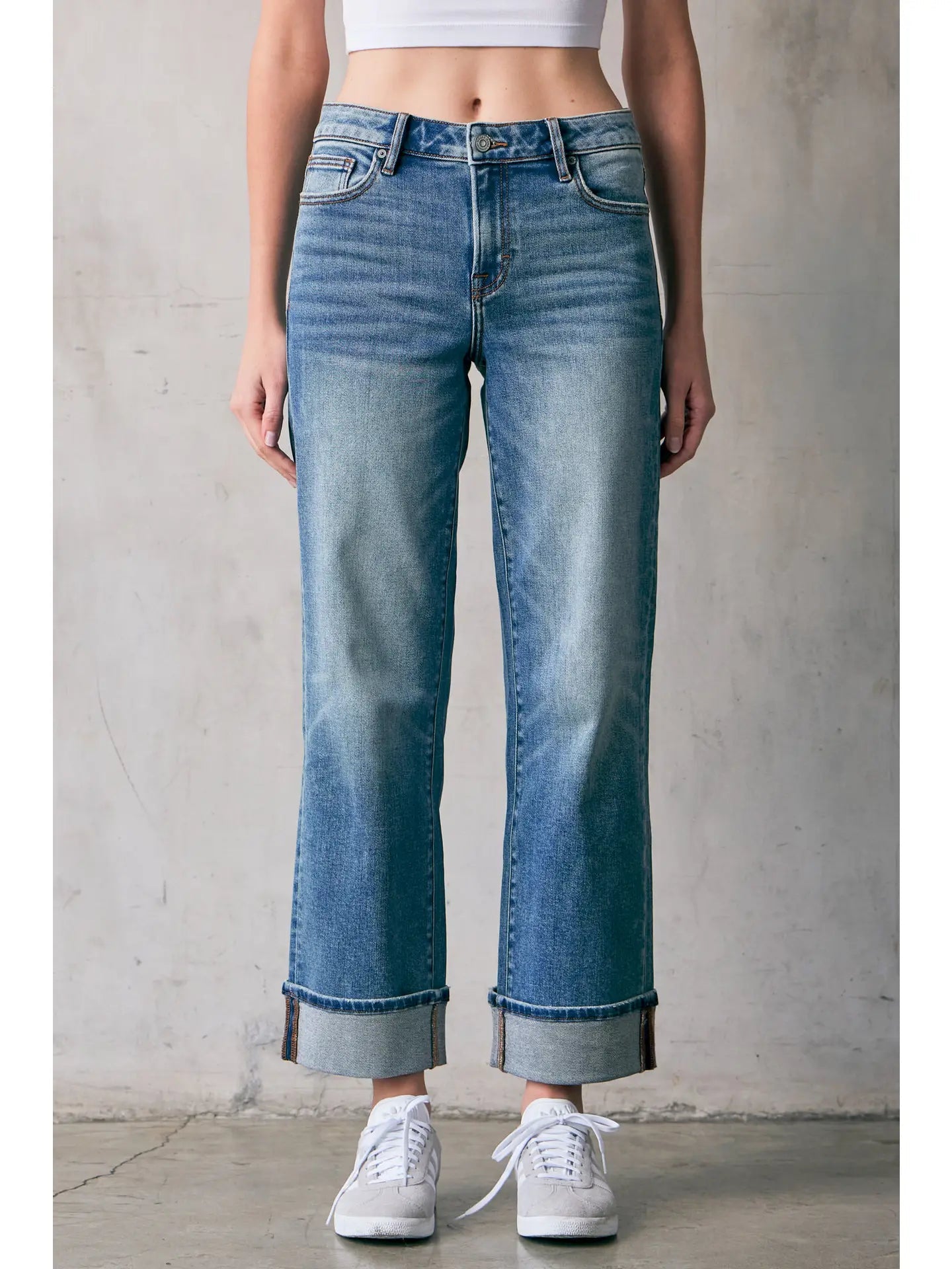 28" Mid Rise Classic Straight Jeans with Finished Cuffs Hidden Jeans
