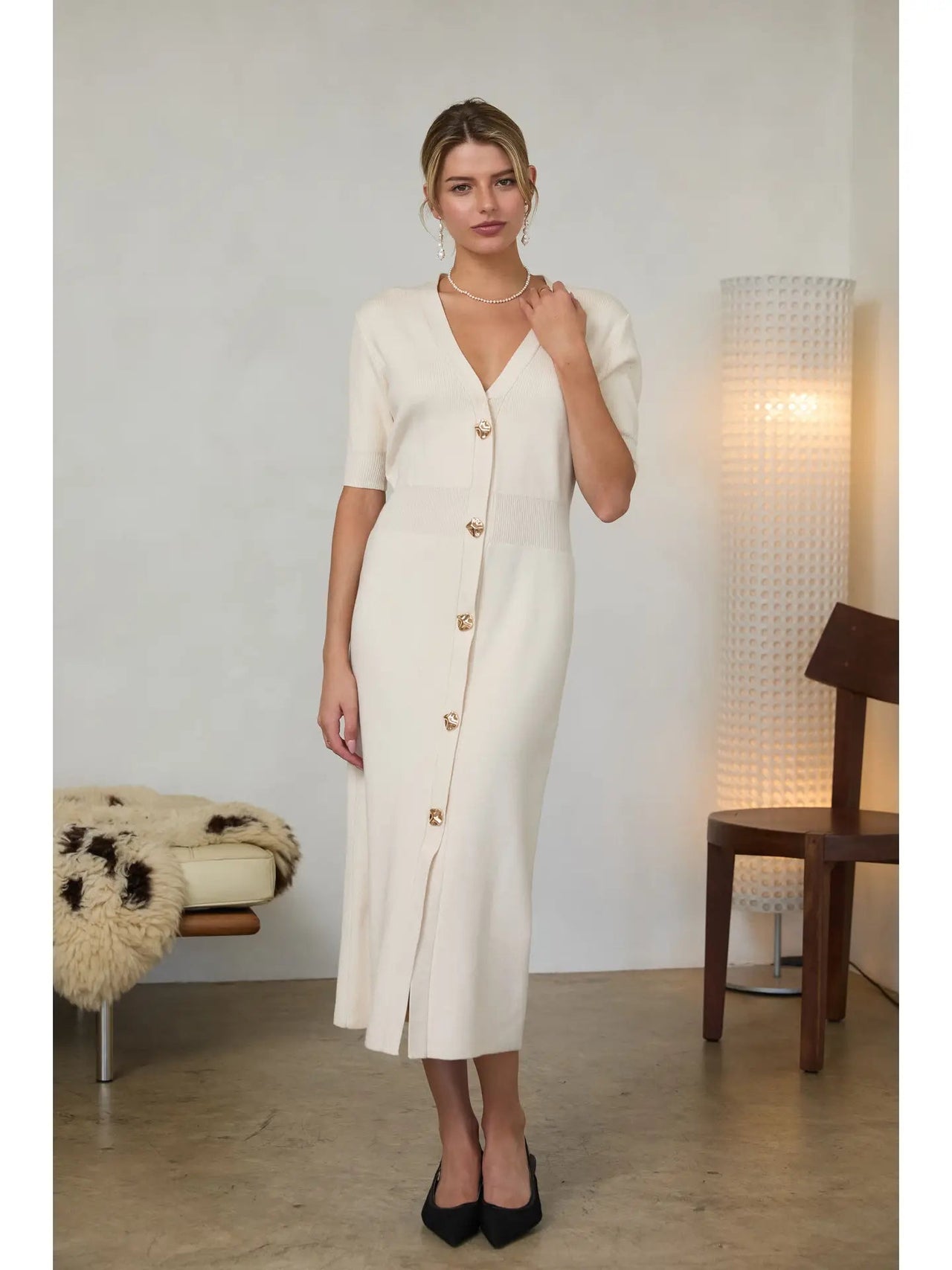 Ribbed Short Sleeve Midi Dress with Gold Buttons Skies are Blue