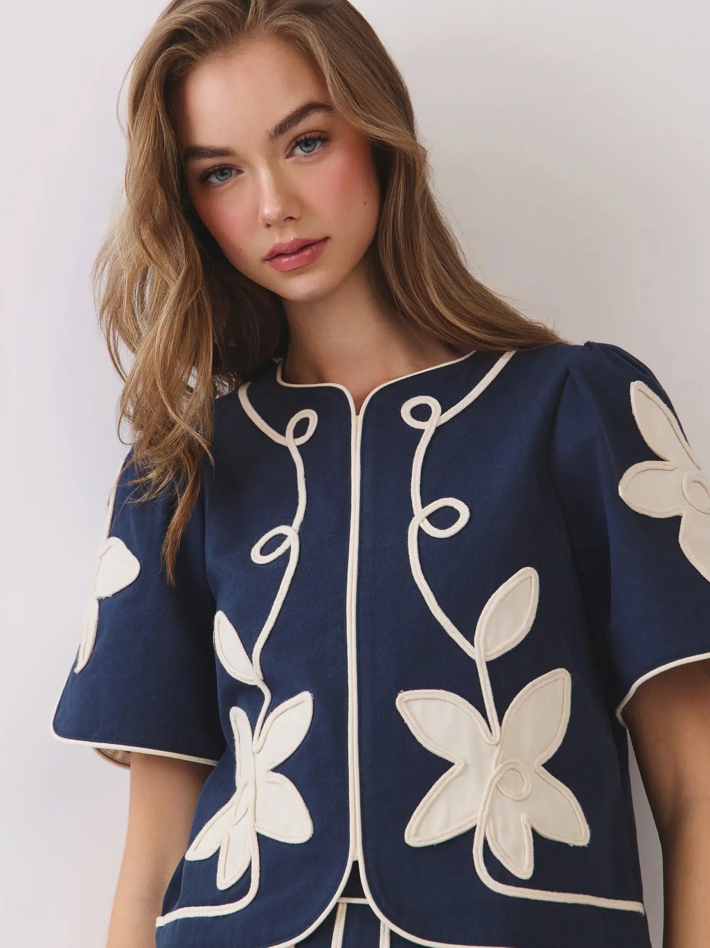 Appliqué Floral Short Puff Sleeve Structured Top TCEC