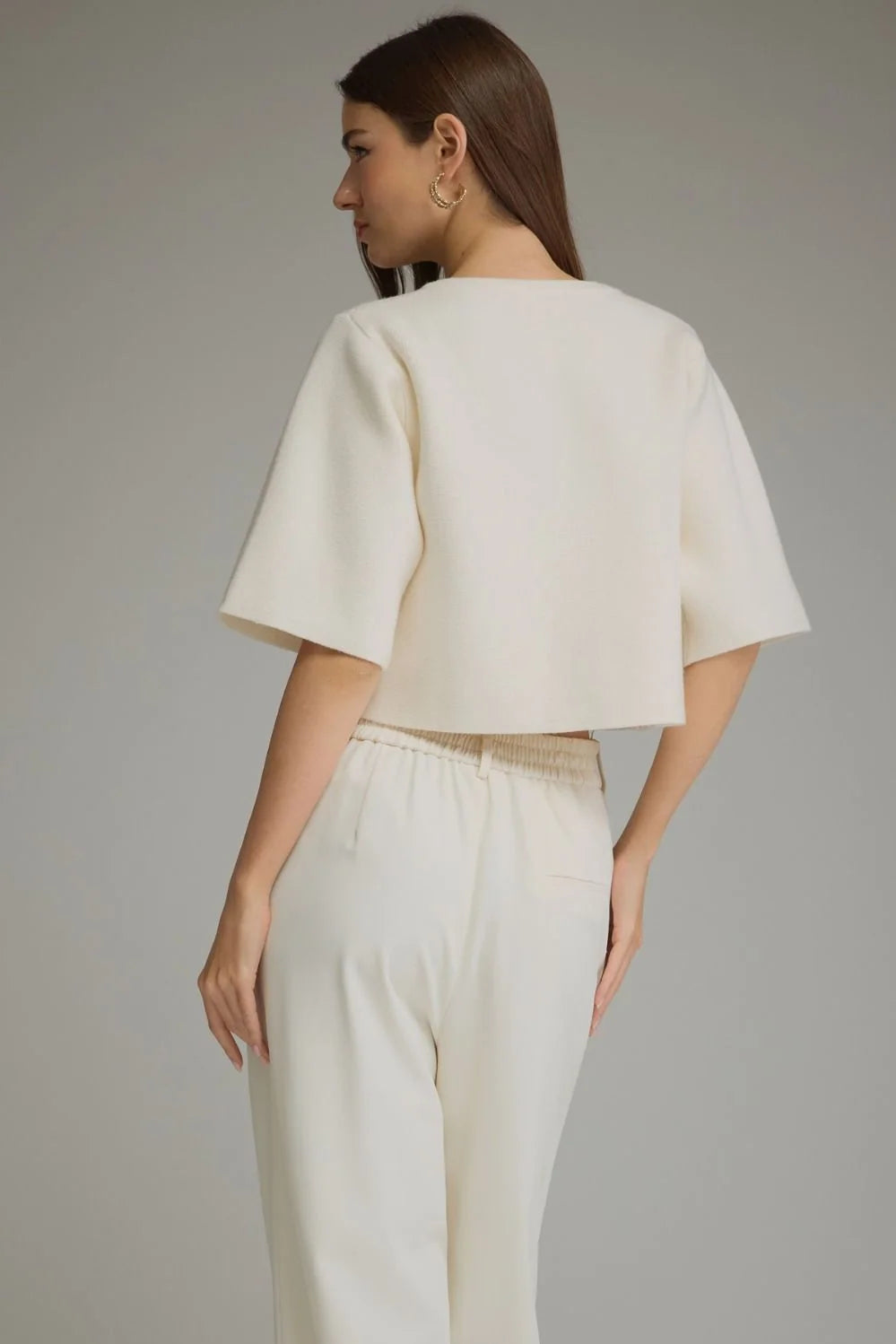 Leia Covered Button Sweater Entro