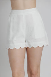 Scallop Hem Shorts Aureum