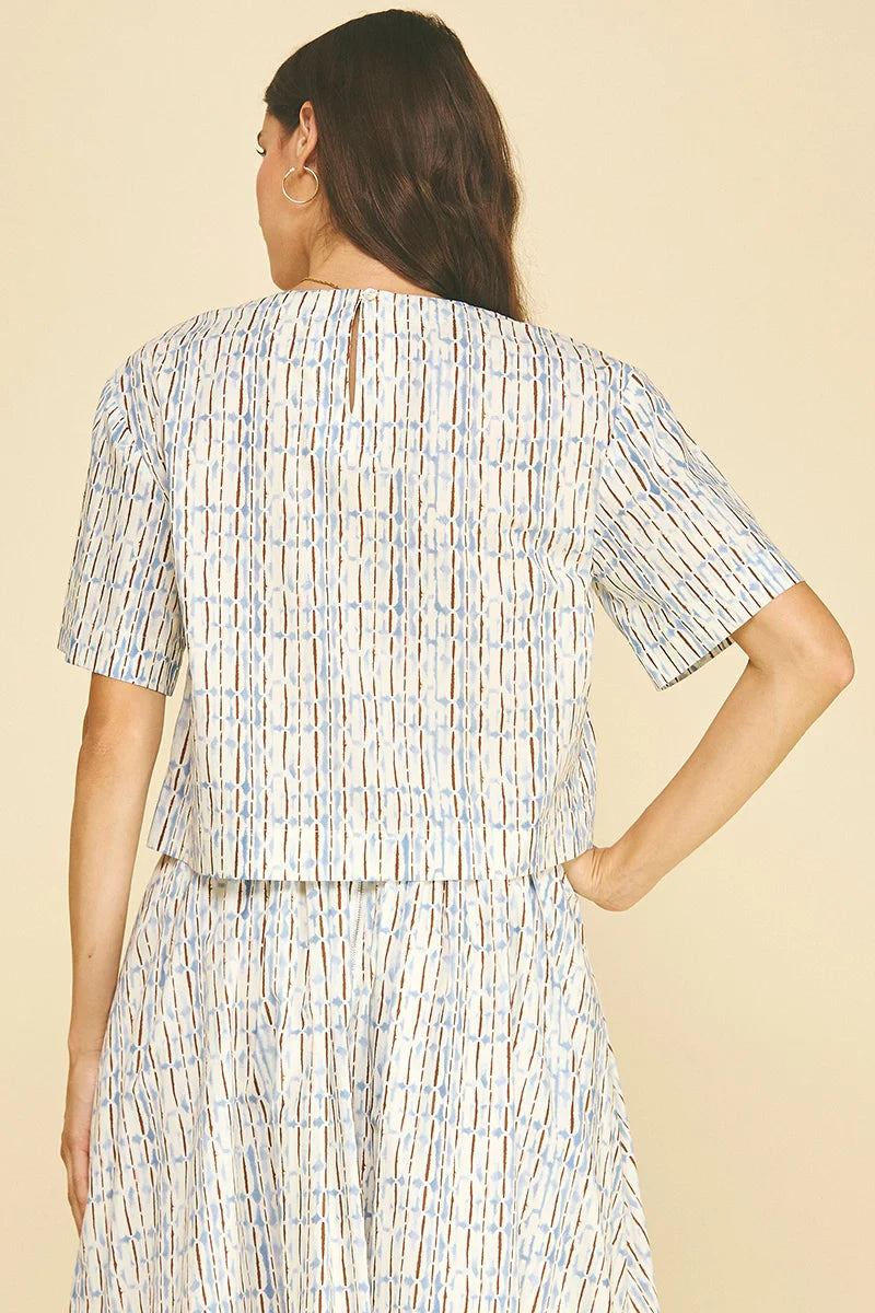 Geometric Short Sleeve Blouse Pinch