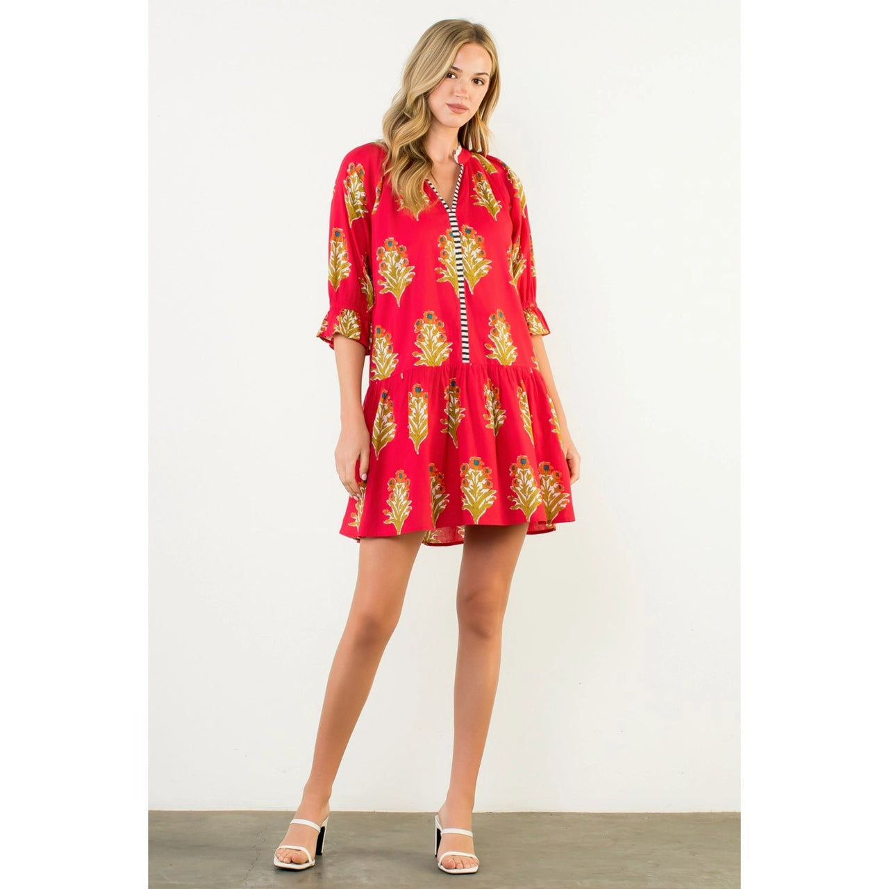 Floral Detailed V-Neck Dress THML