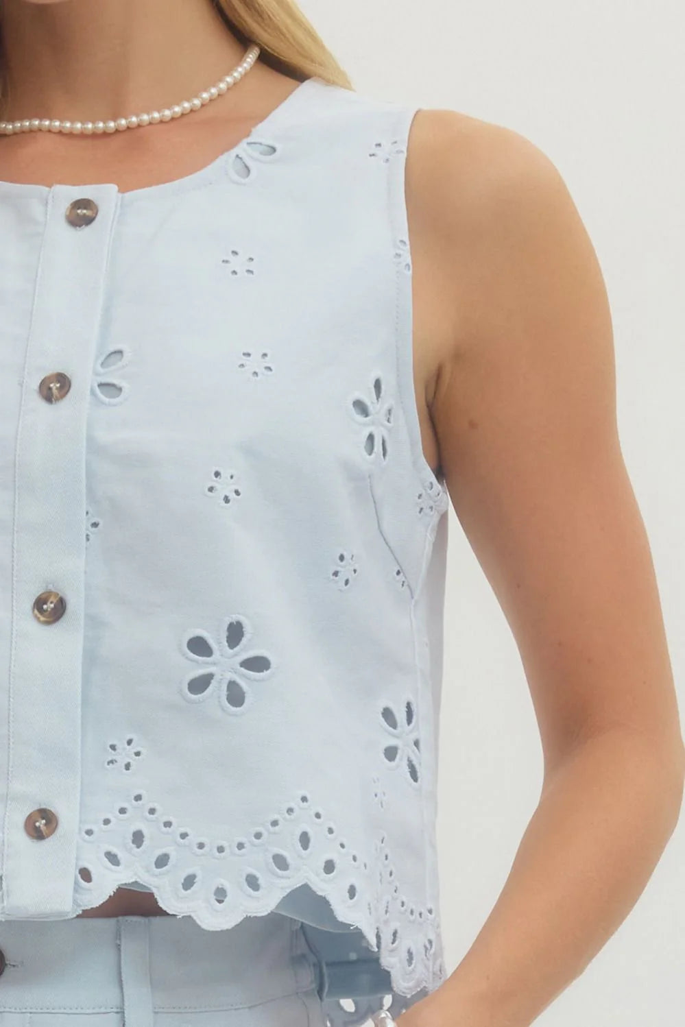Eyelet Embroidered Sleeveless Top Entro