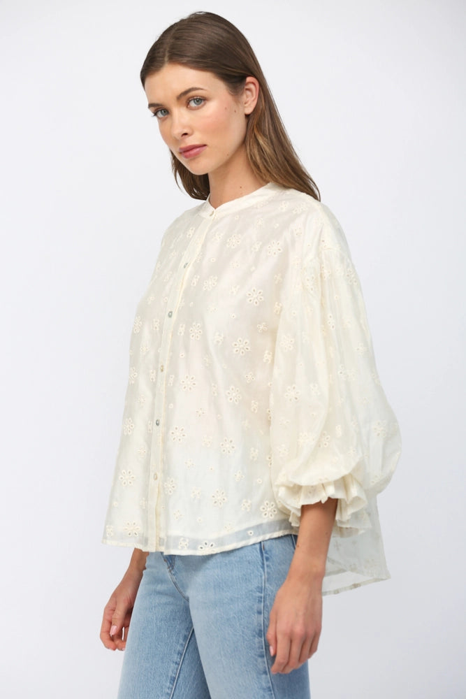 Floral Cutwork Embroidered Bubble Sleeve Blouse Fate