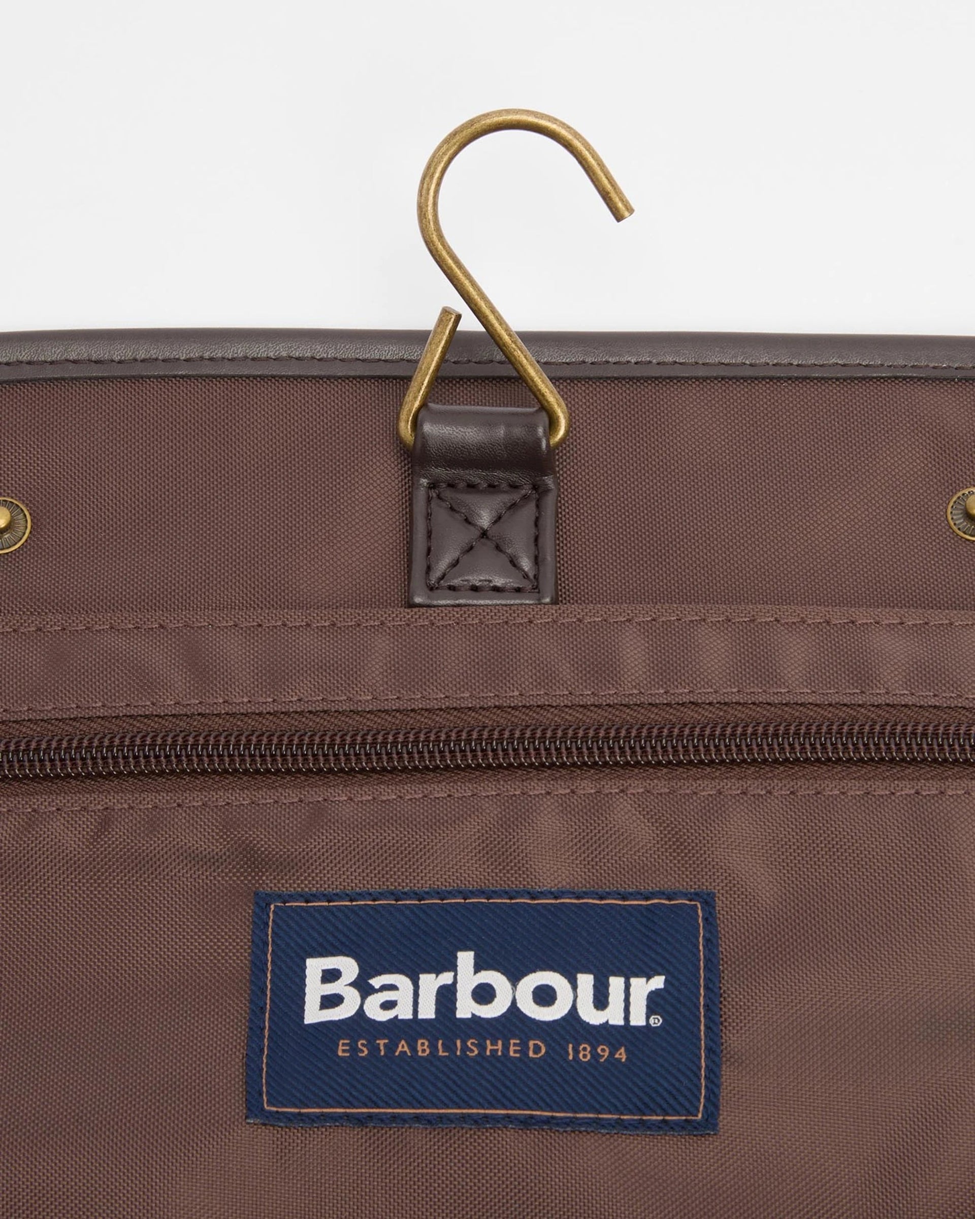 Waxed Hanging Washbag | Barbour Barbour