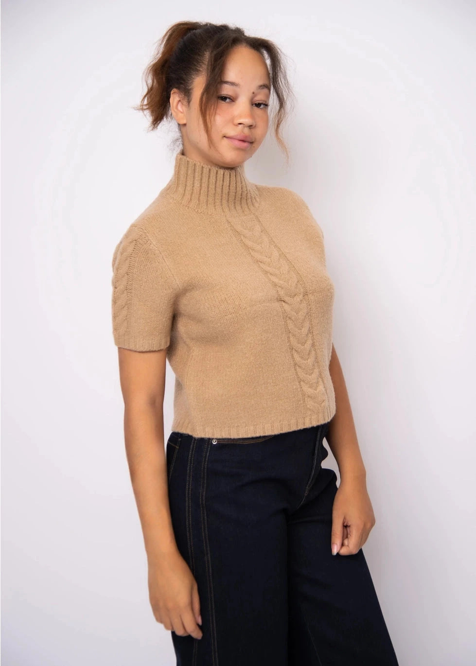 Sharee Short Sleeve Mock Neck Pull-Over RD Style