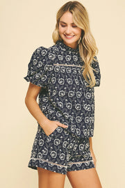 Floral Embroidered Blouse Top Pinch