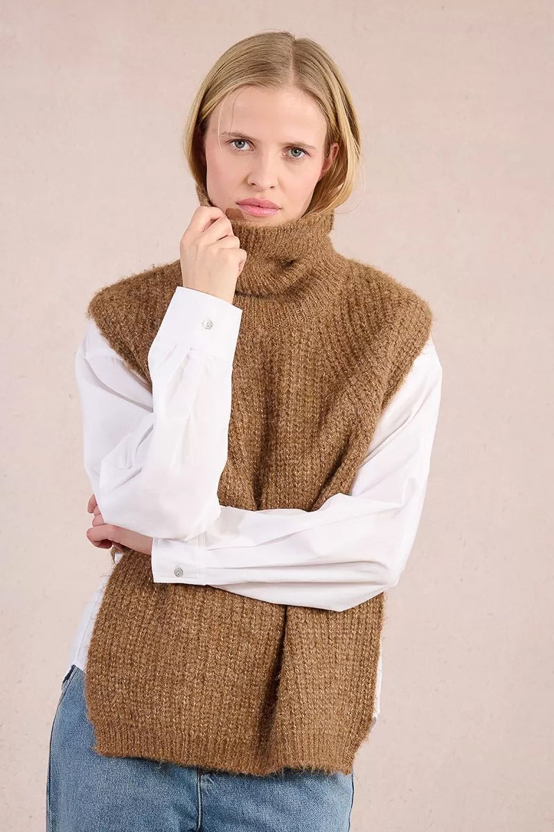 Ladies Knitted Sleeveless Sweater Molly Bracken