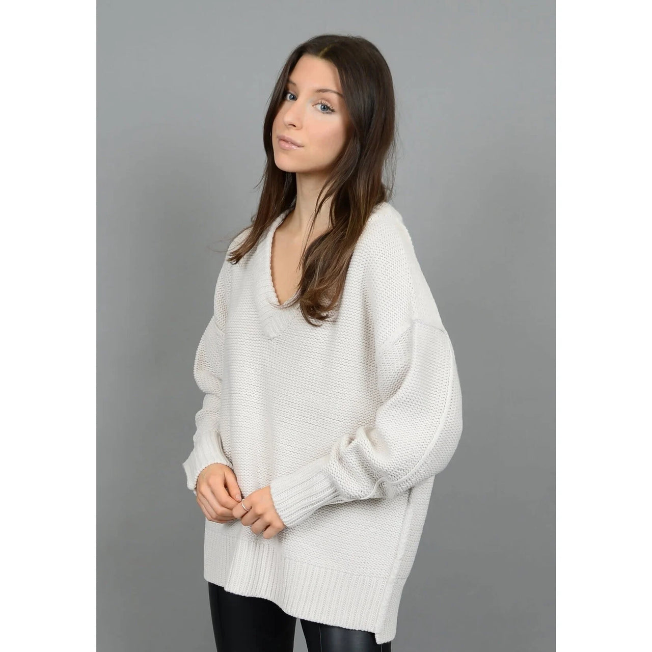 Zvona Longsleeve V-Neck Sweater