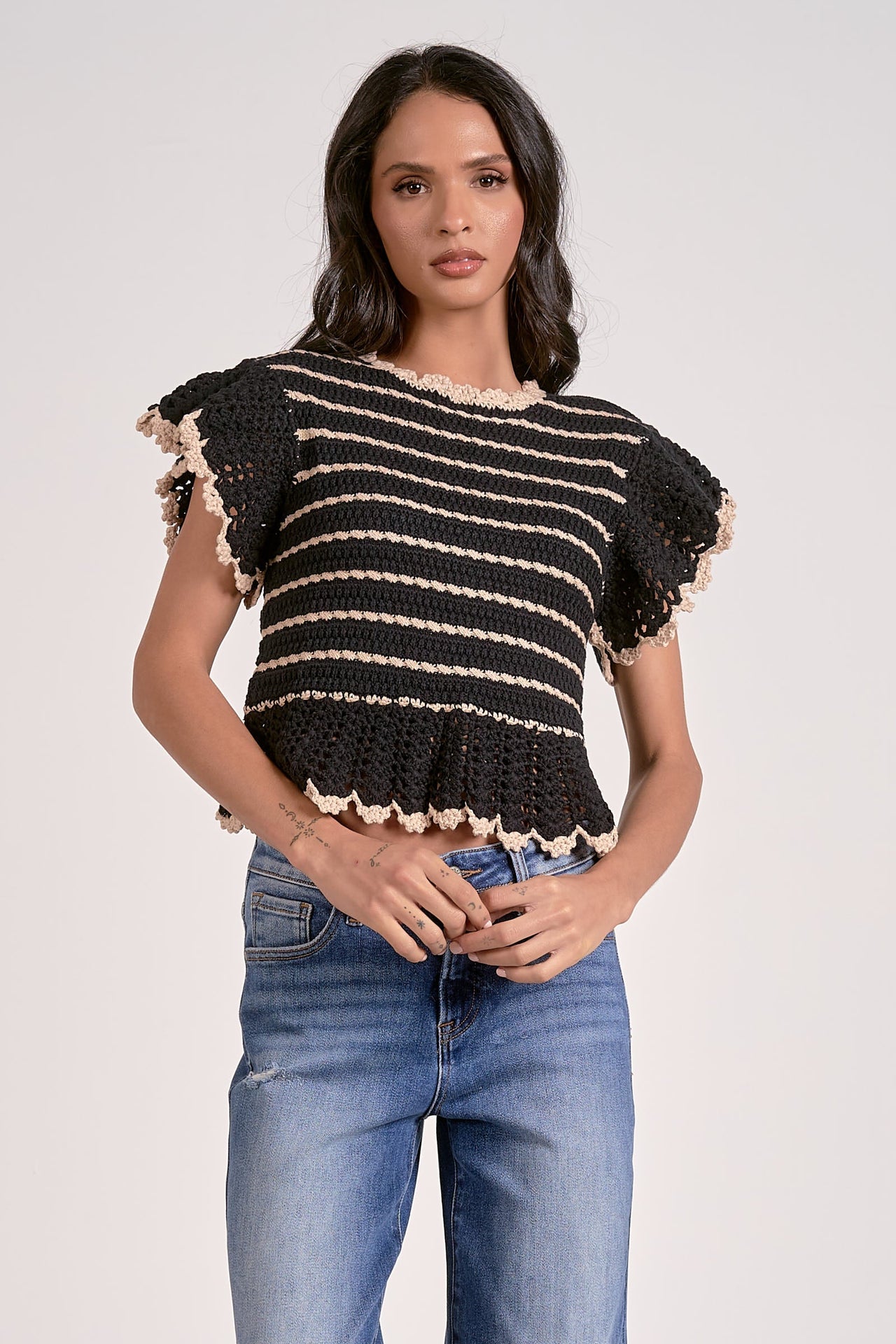 Short Sleeve Ruffle Top Sweater Elan