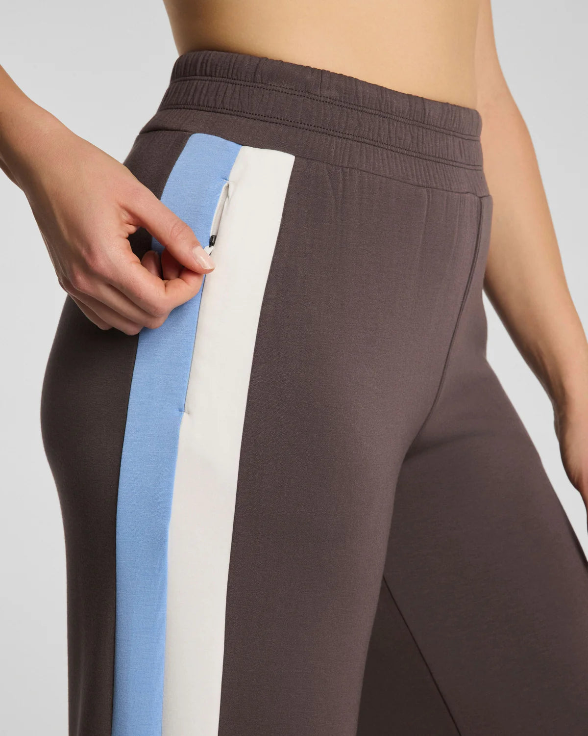 AirEssentials Colorblock Track Pant | Spanx Spanx